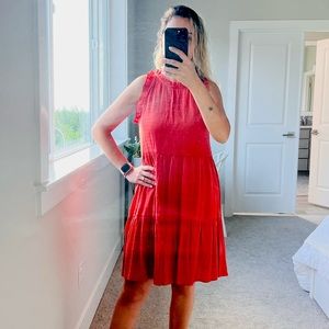 Beautiful and comfortable dress.